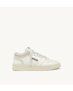Schuhe AUTRY Med-Way aus Leder Farbe Marshmaloow und Weiß