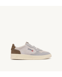 Schuhe AUTRY Medalist Low Tricolor Wildleder Weiß Cigar und Vapor 