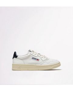 Schuhe AUTRY Medalist Low Sneakers In Leather White Blue
