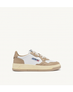 Schuhe AUTRY Medalist Low in Weiß/Beige aus Leder 