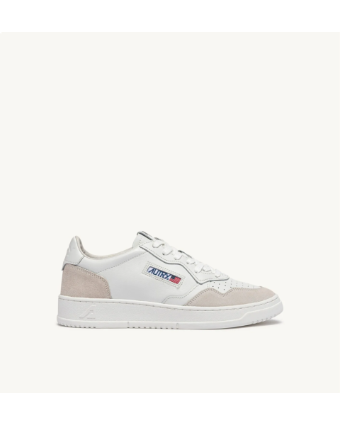 Schuhe AUTRY Medalist Low Wildleder Leder Weiß