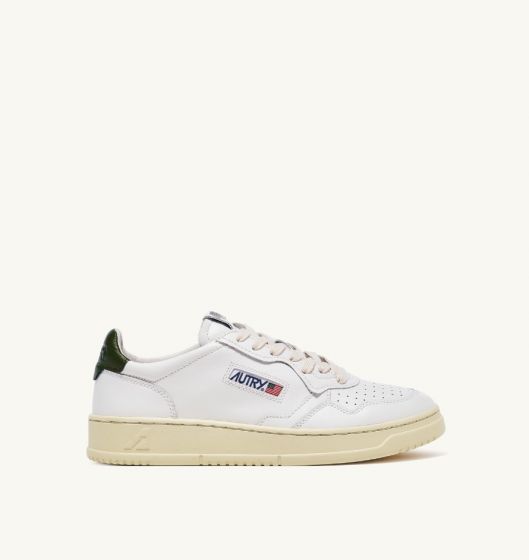 Schuhe AUTRY Medalist Man Low Sneakers In Leather White Green