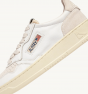 Schuhe AUTRY Medalist Low aus Wildleder und Glattleder Weiß/Creme