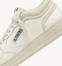 Schuhe AUTRY Med-Way aus Leder Farbe Marshmaloow und Weiß