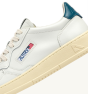 Schuhe AUTRY Medalist Low Leder Wildleder White/Mallard Blue