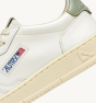 Schuhe AUTRY Medalist Low Leder in Weiß und Sea Grass