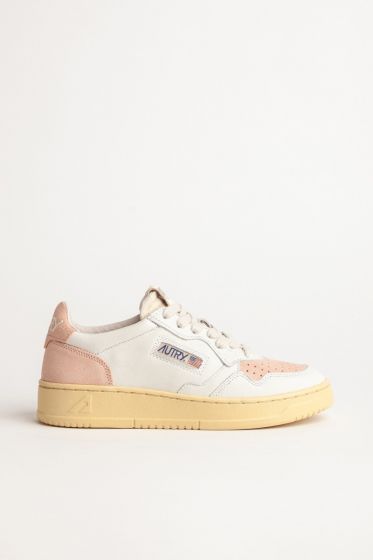 Schuhe AUTRY Medalist Woman Low Sneakers In Leather & Suede Coral
